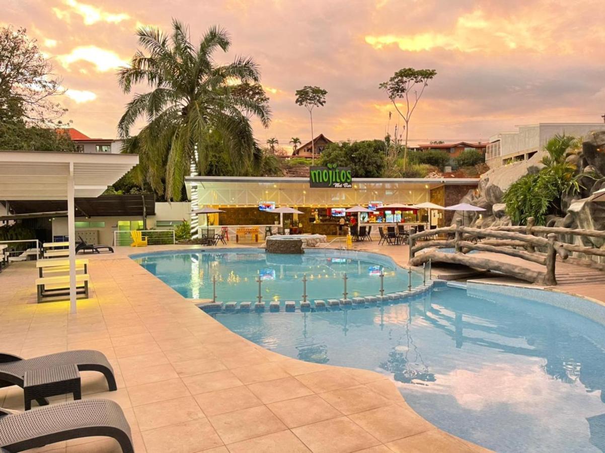 Hotel Pz Country Club & Conference Center San Isidro De El General Exterior photo