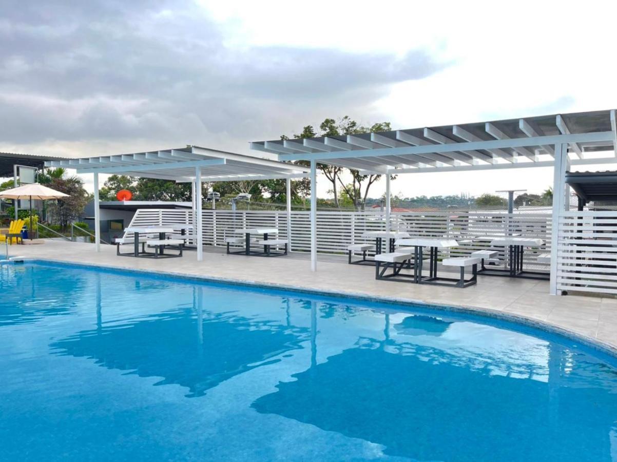 Hotel Pz Country Club & Conference Center San Isidro De El General Exterior photo